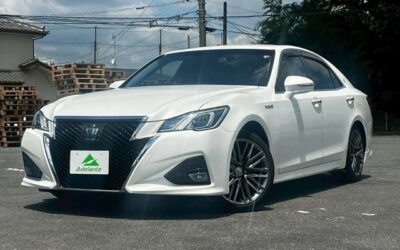 トヨタ　クラウンハイブリッド