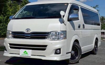 トヨタ　ハイエースワゴン