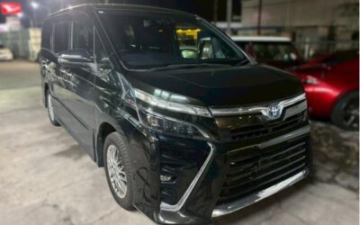 トヨタ　ヴォクシー　出張査定!車買取強化中!不動車・車検切れ・解体車・下取り車・廃車・遺産相続等何でも0円以上の車買取!さいたま市を中心に、上尾市、川口市、戸田市、越谷市、川越市から県内全域出張査で対応!当店にお任せください.