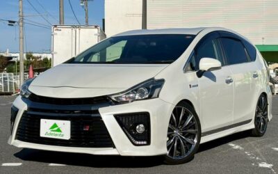 トヨタ　プリウスα